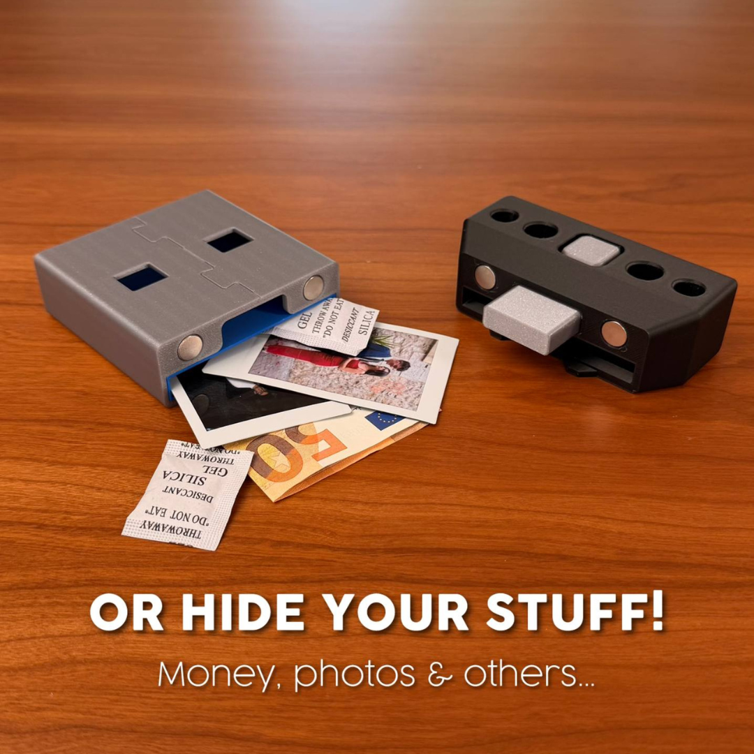 USB Note — Giant USB Sticky Note Holder & Desk Organizer